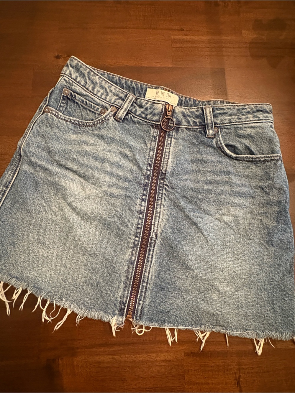 We the Free Skirt Free People blue denim mini skirt with zipper front sz 26